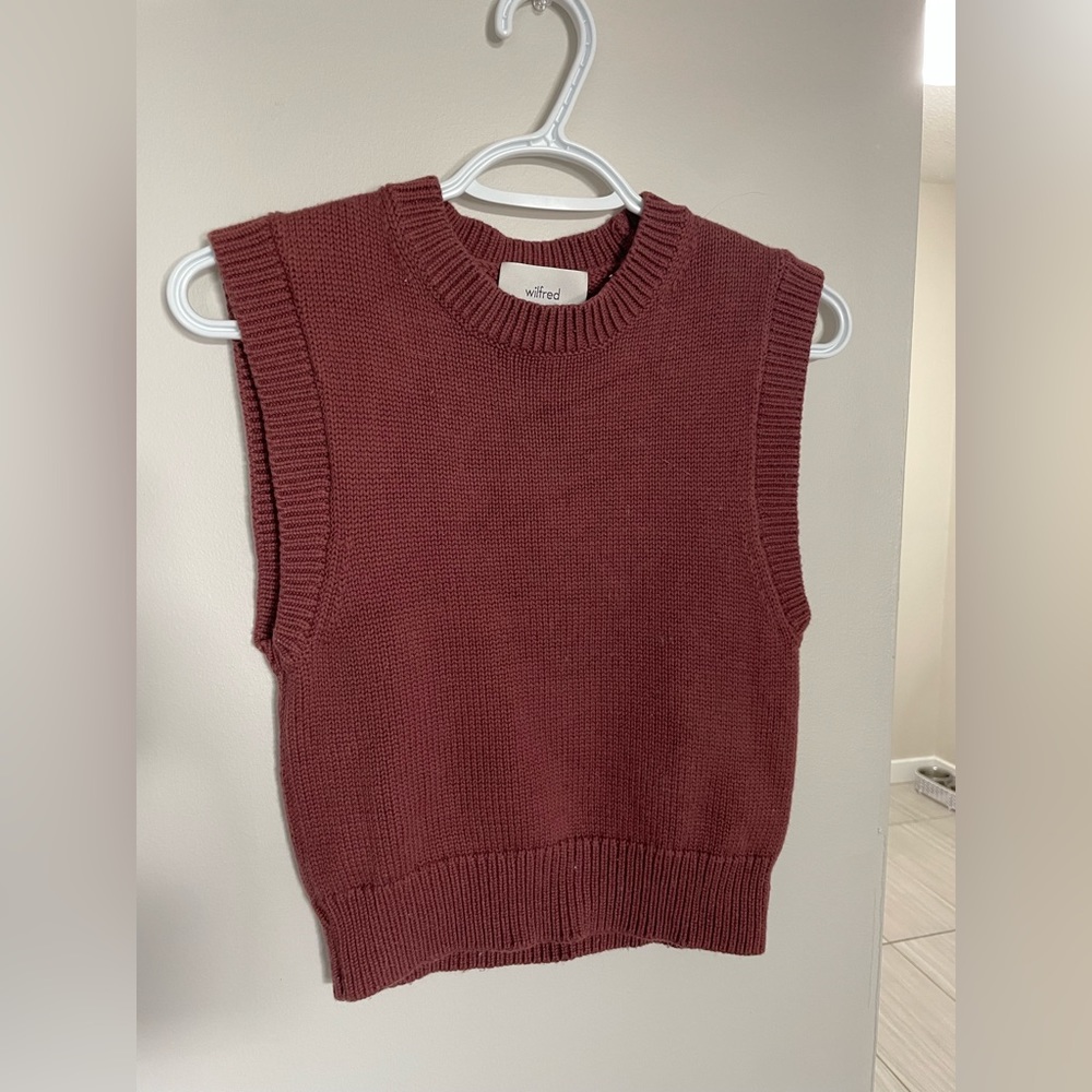 Knit sweater vest